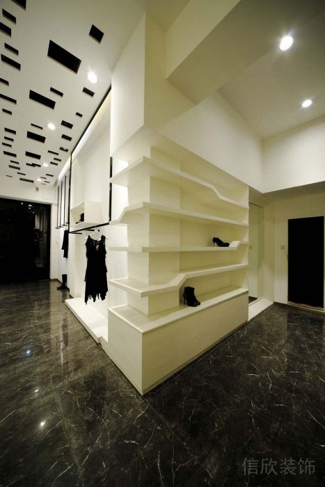 羅湖區(qū)服飾店裝修案例 羅湖區(qū)服飾店裝修案例