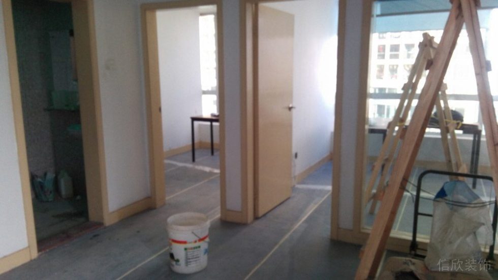 財富廣場辦公室裝修-電路施工3