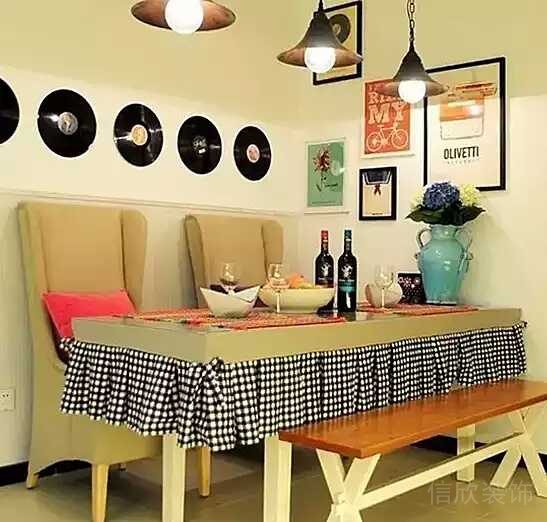 深圳餐廳裝修_花格子桌布