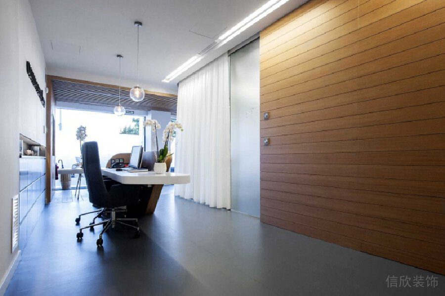 老板辦公室裝修設(shè)計(jì)現(xiàn)代簡(jiǎn)約木飾面效果