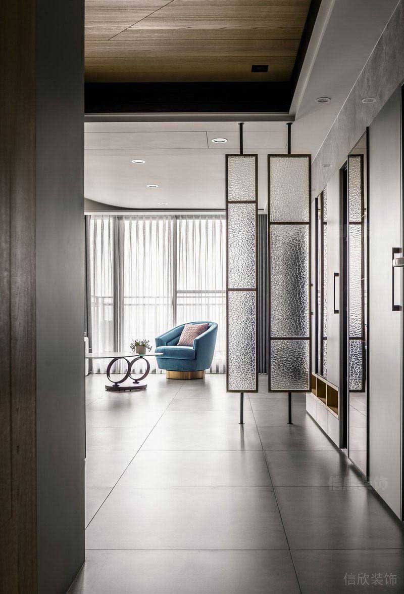 辦公室現(xiàn)代簡(jiǎn)約風(fēng)玻璃藝術(shù)隔斷效果圖