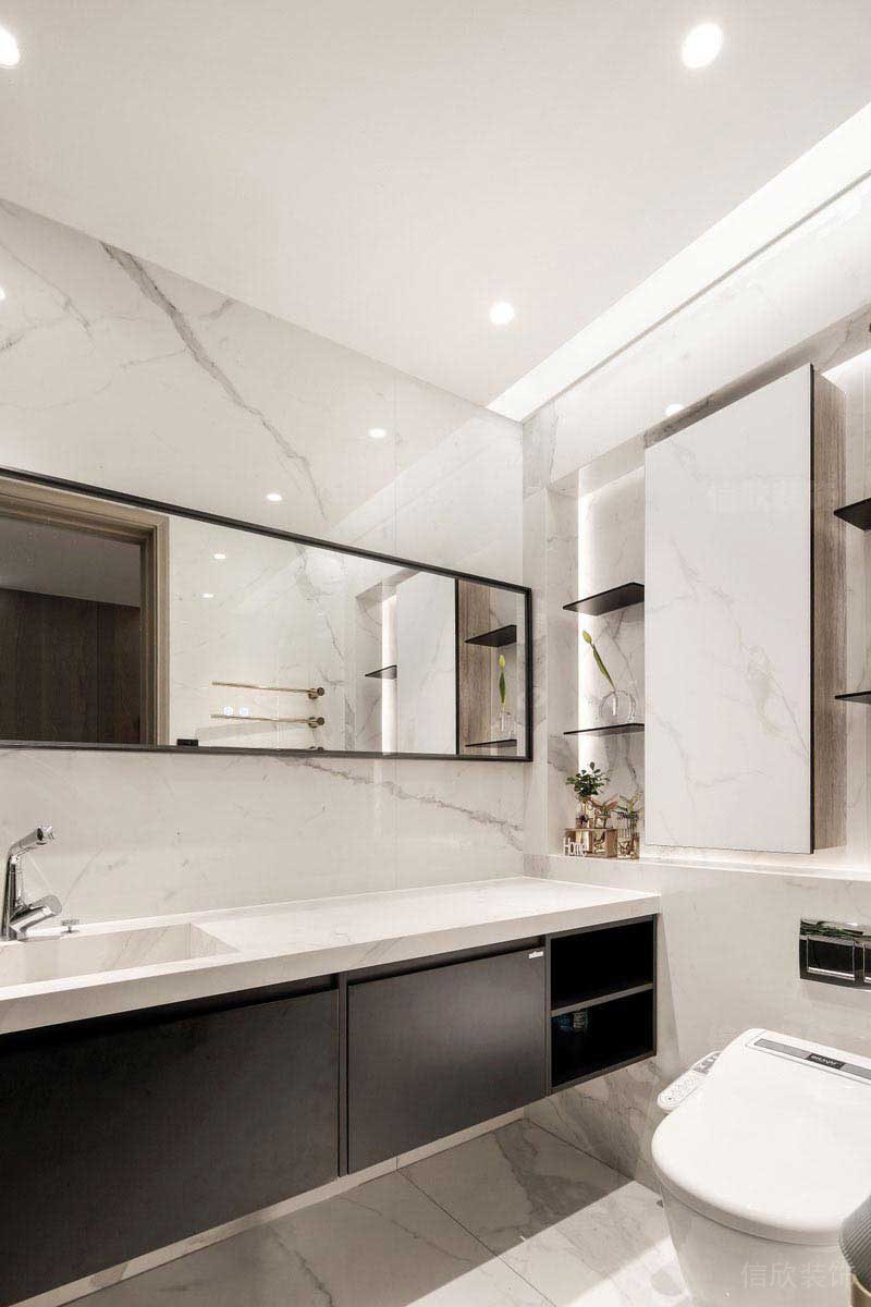 二手房改造現(xiàn)代簡約風(fēng)衛(wèi)生間效果圖