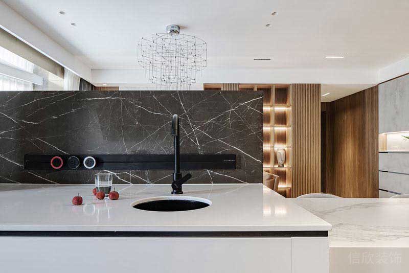 二手房改造現(xiàn)代簡約風開放式廚房洗手臺效果圖