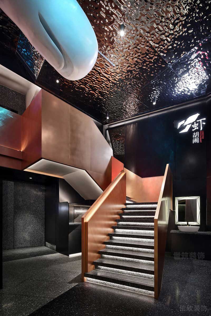 后現(xiàn)代風格餐飲空間藝術(shù)樓梯