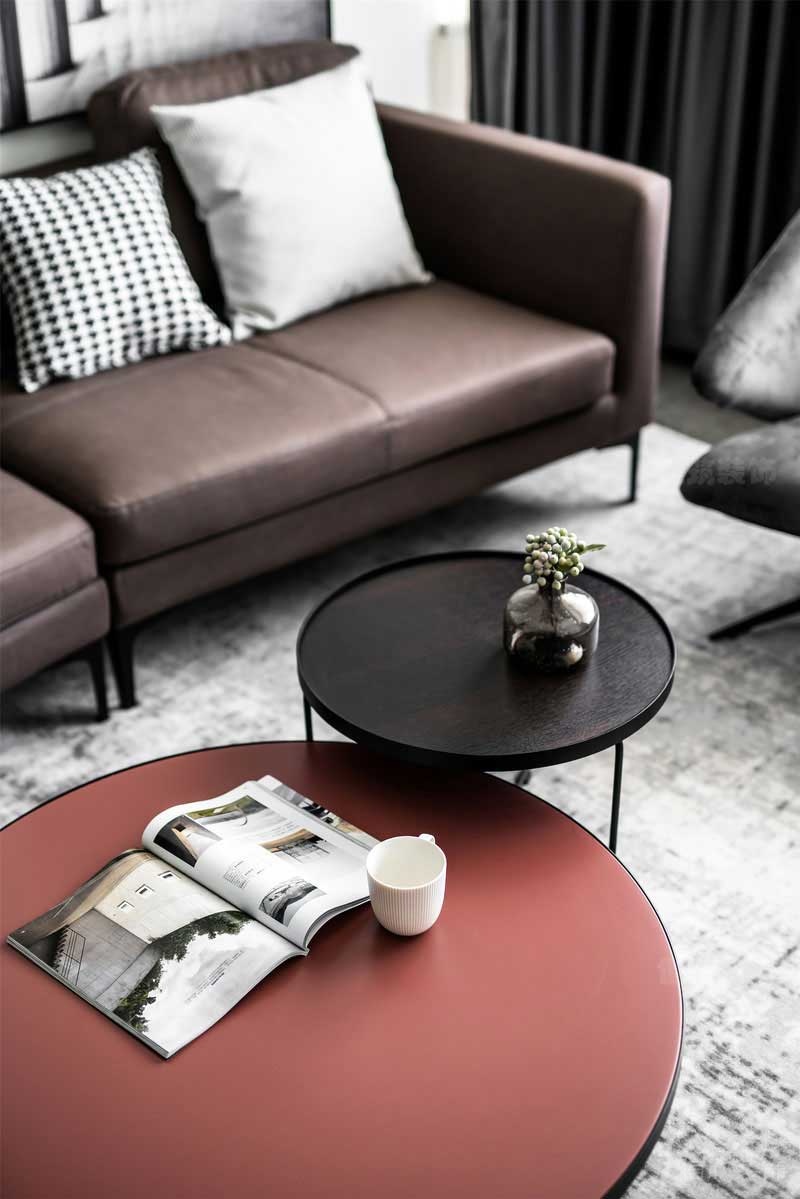 極簡風(fēng)格公寓客廳茶幾