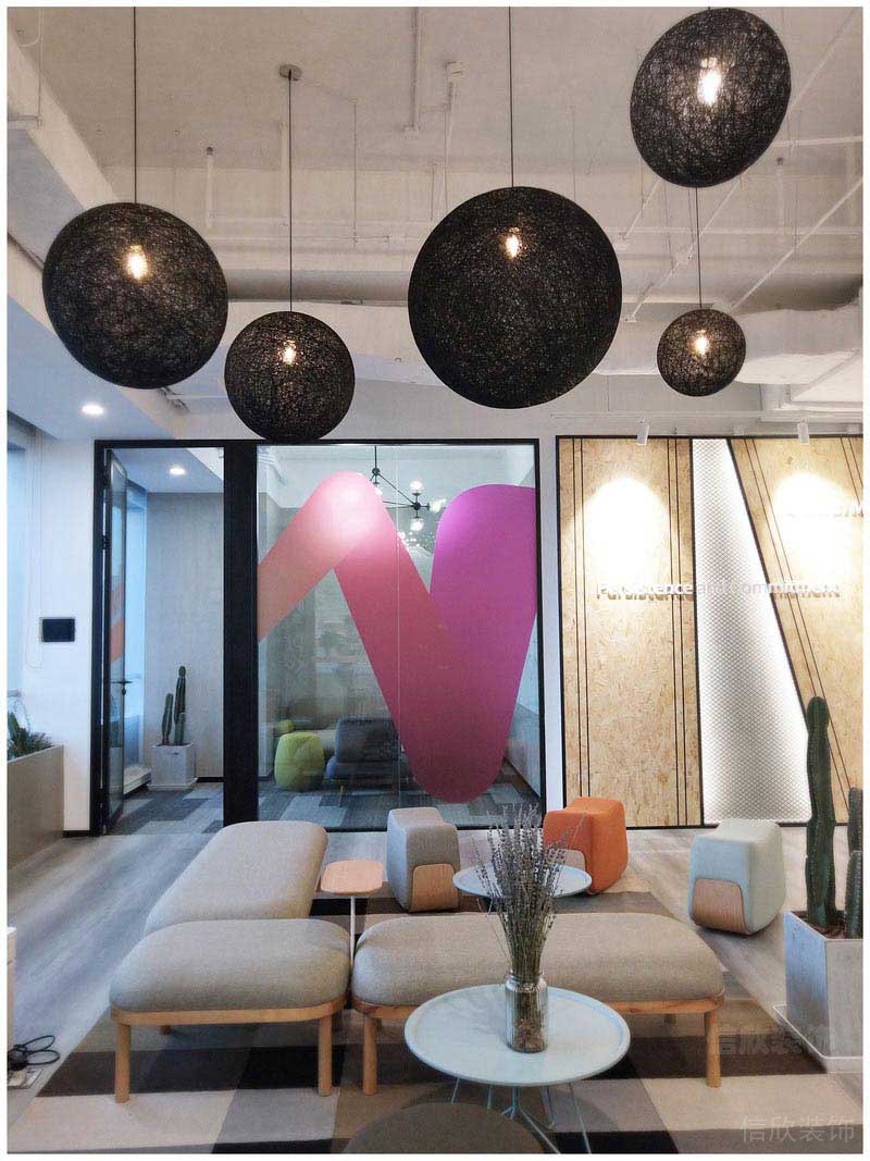 開放式工業(yè)風設計會客廳