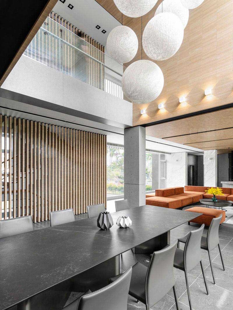 現(xiàn)代風(fēng)格餐廳木紋隔斷設(shè)計圖