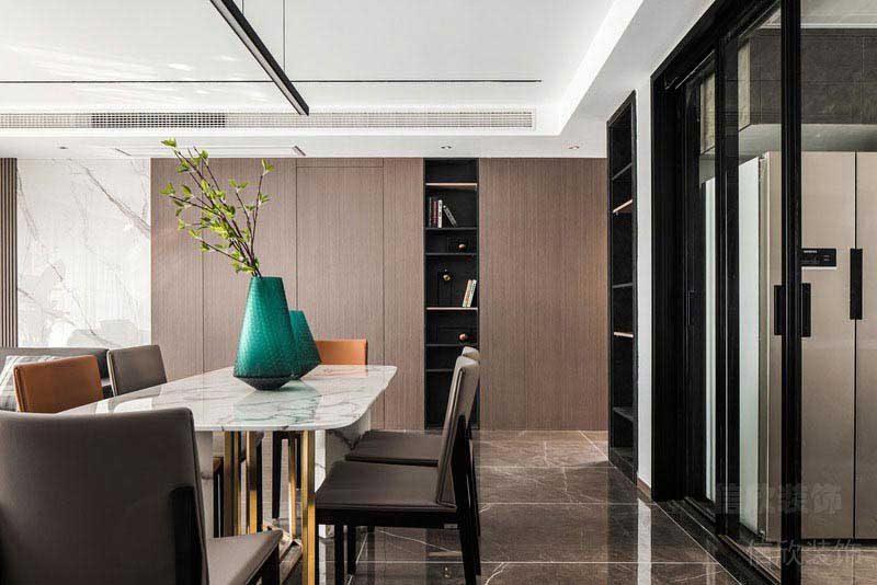 現(xiàn)代極簡風(fēng)格家庭餐廳