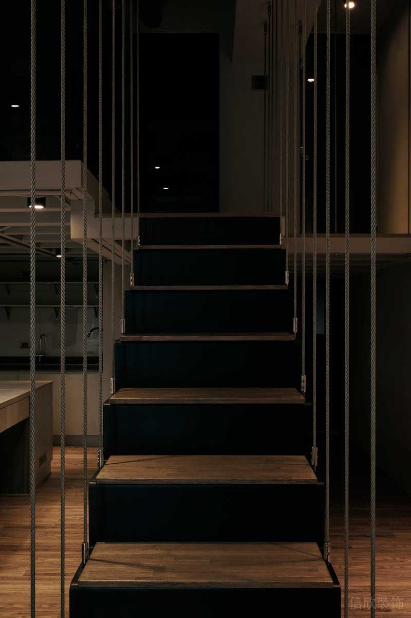 深圳寶安區(qū)工業(yè)風(fēng)辦公室裝修樓梯攔河 深圳寶安區(qū)工業(yè)風(fēng)辦公室裝修樓梯攔河