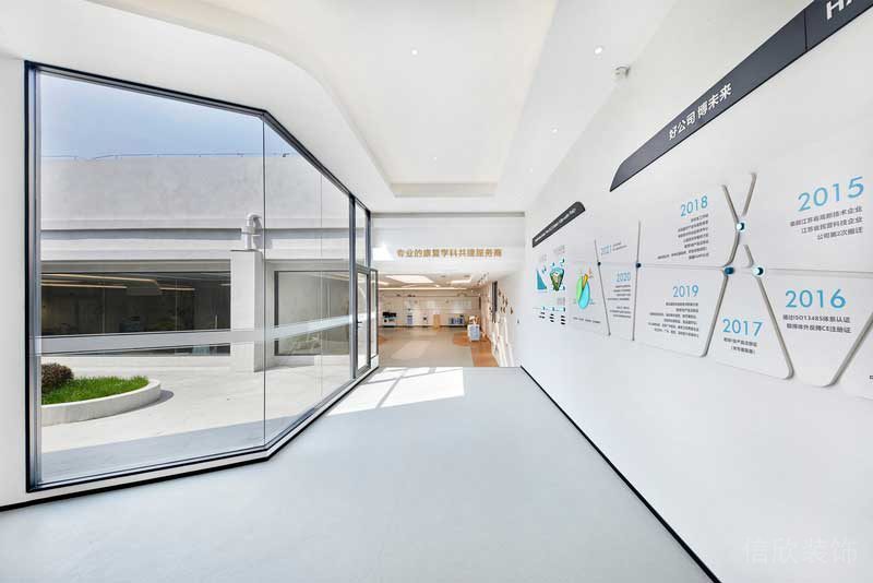 深圳龍華現(xiàn)代風(fēng)格大型辦公室裝修設(shè)計(jì)企業(yè)文化墻 深圳龍華現(xiàn)代風(fēng)格大型辦公室裝修設(shè)計(jì)企業(yè)文化墻