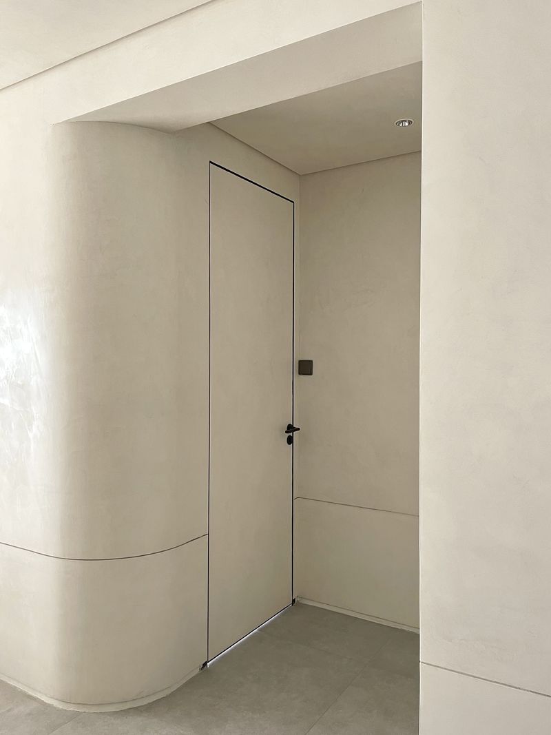 深圳福田區(qū)簡約風(fēng)格100平方家庭住宅裝修工程案例房門 深圳福田區(qū)簡約風(fēng)格100平方家庭住宅裝修工程案例房門