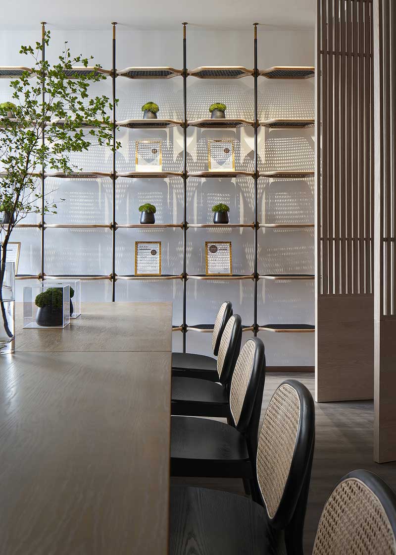 深圳龍華觀瀾新中式辦公室裝修大會議室家具組合 深圳龍華觀瀾新中式辦公室裝修大會議室家具組合