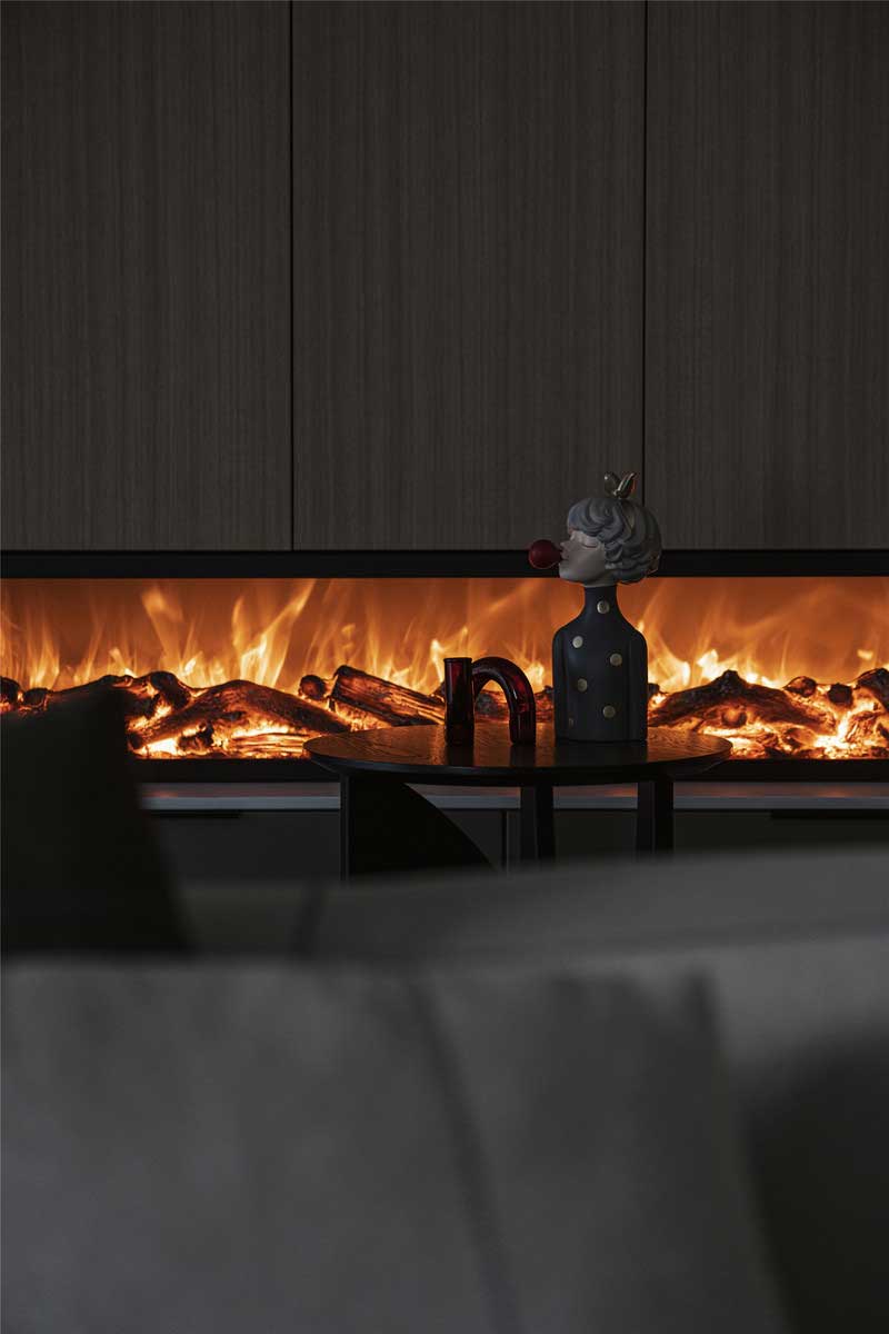 深圳龍崗區(qū)輕奢風(fēng)格家裝裝修客廳壁爐