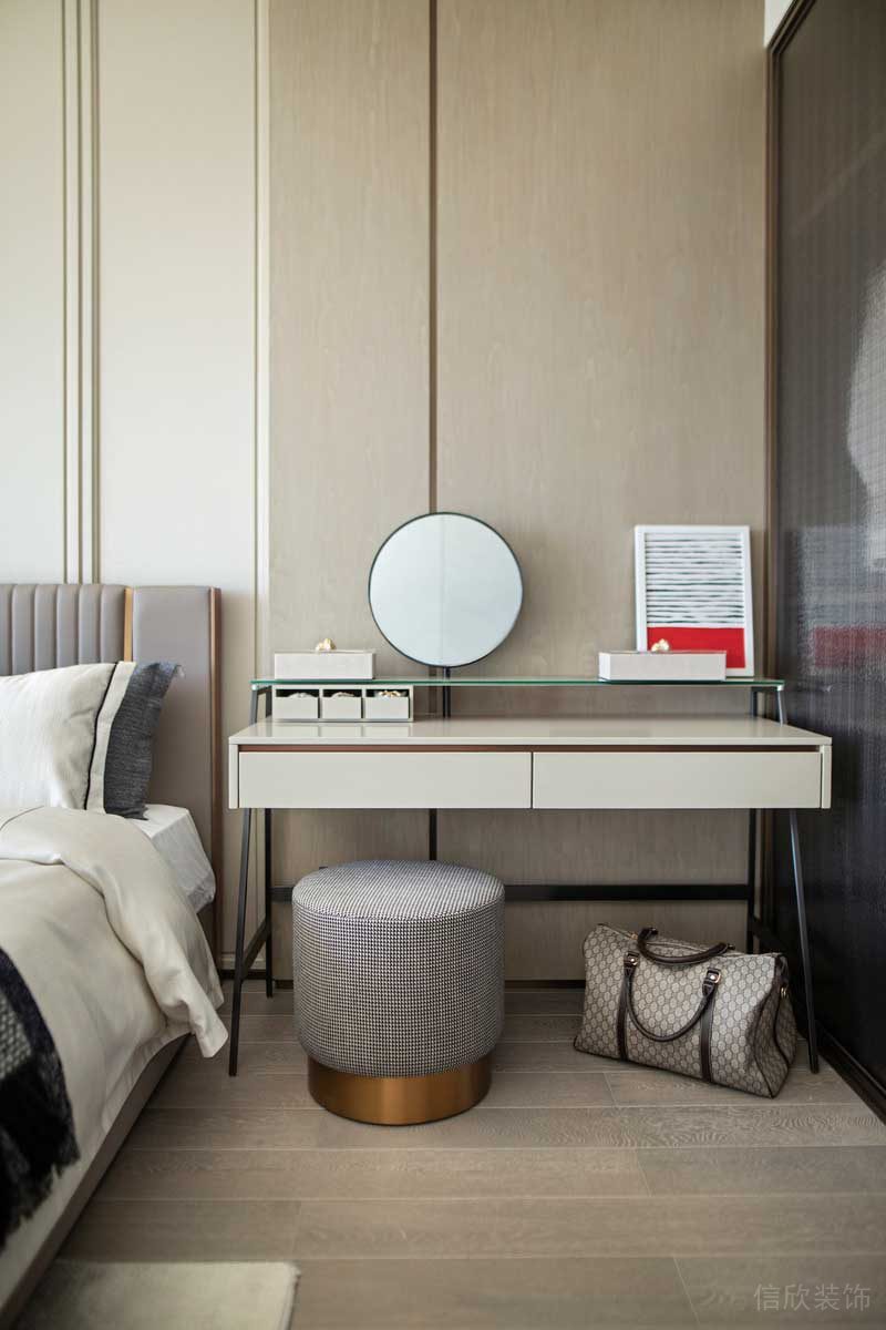 深圳龍崗區現代風高檔家庭裝修工程案例主臥梳妝臺 深圳龍崗區現代風高檔家庭裝修工程案例主臥梳妝臺