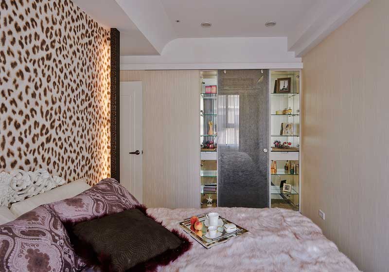 深圳龍華區(qū)大浪現(xiàn)代輕奢風(fēng)家庭三居室裝修圖主臥床品 深圳龍華區(qū)大浪現(xiàn)代輕奢風(fēng)家庭三居室裝修圖主臥床品