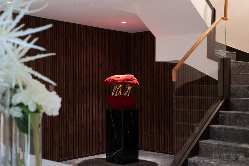 深圳南山區(qū)現(xiàn)代輕奢住宅新房裝修樓梯廳 深圳南山區(qū)現(xiàn)代輕奢住宅新房裝修樓梯廳