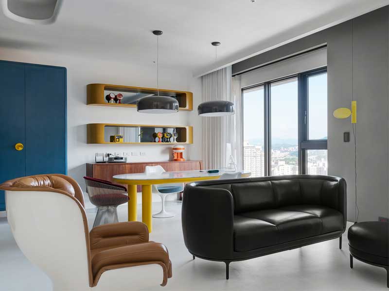 深圳龍崗后現(xiàn)代藍色調三居室裝修圖黑色沙發(fā) 深圳龍崗后現(xiàn)代藍色調三居室裝修圖黑色沙發(fā)