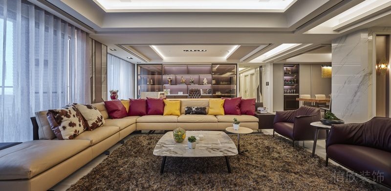 深圳寶安區(qū)暖色調(diào)輕奢風格家裝裝修