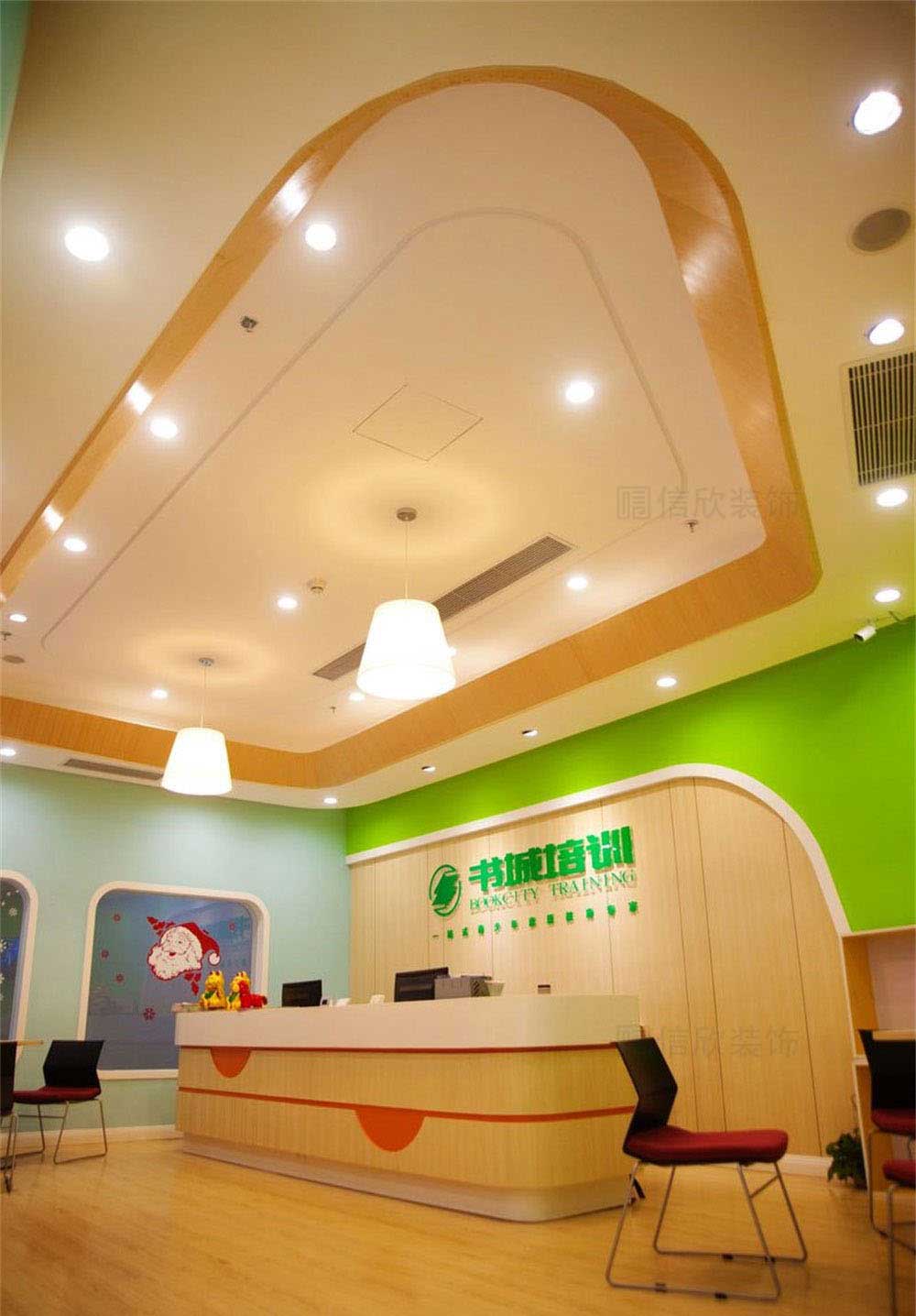 深圳市龍華區大浪書城培訓中心前臺 深圳市龍華區大浪書城培訓中心前臺