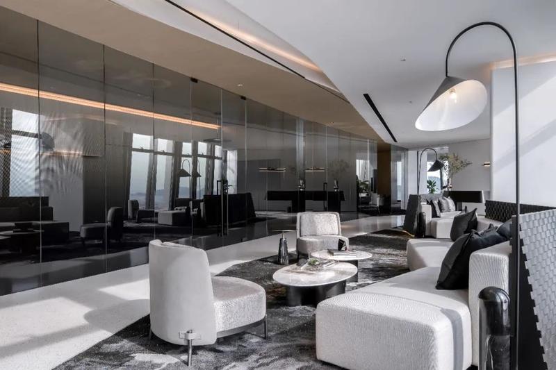 深圳龍崗區(qū)金地龍城中央現(xiàn)代簡(jiǎn)約風(fēng)格公司裝修開(kāi)放式洽談區(qū)