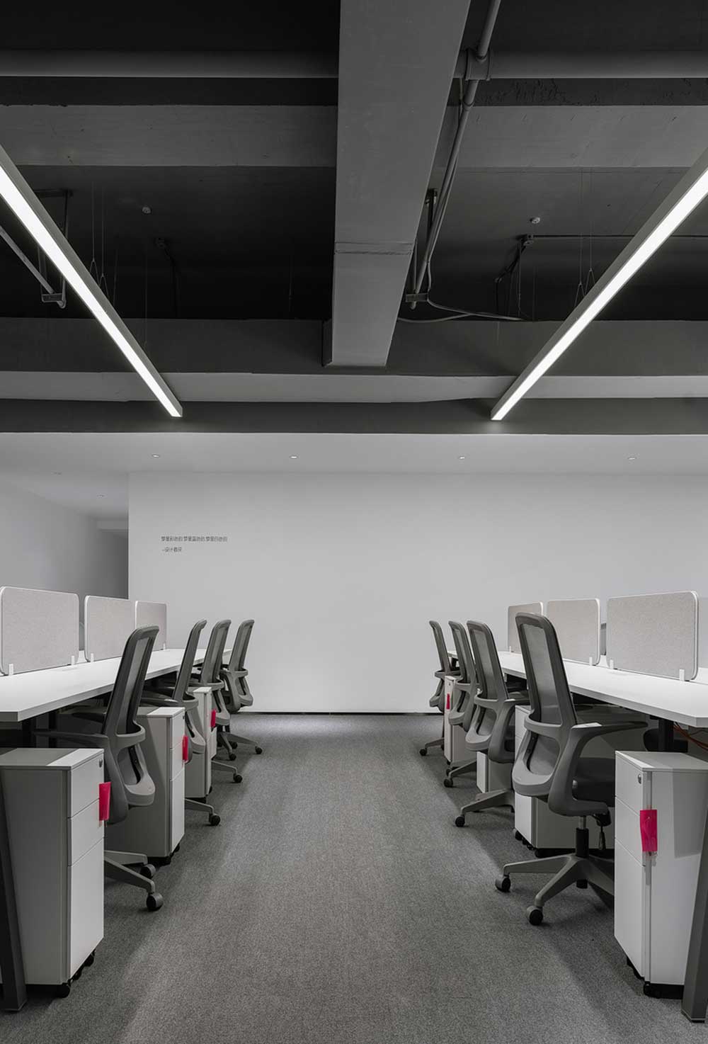 龍崗區啟迪協信深圳科技園簡約風格辦公室裝修線條吊燈 龍崗區啟迪協信深圳科技園簡約風格辦公室裝修線條吊燈