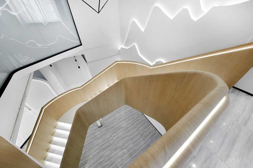 寶安區(qū)朗峻廣場現(xiàn)代簡約風(fēng)格辦公室裝修設(shè)計材料質(zhì)感