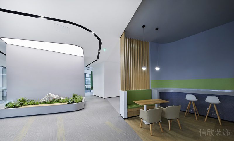 深圳市龍華區(qū)鴻榮源天俊現(xiàn)代簡約風(fēng)格辦公室裝修休閑區(qū)