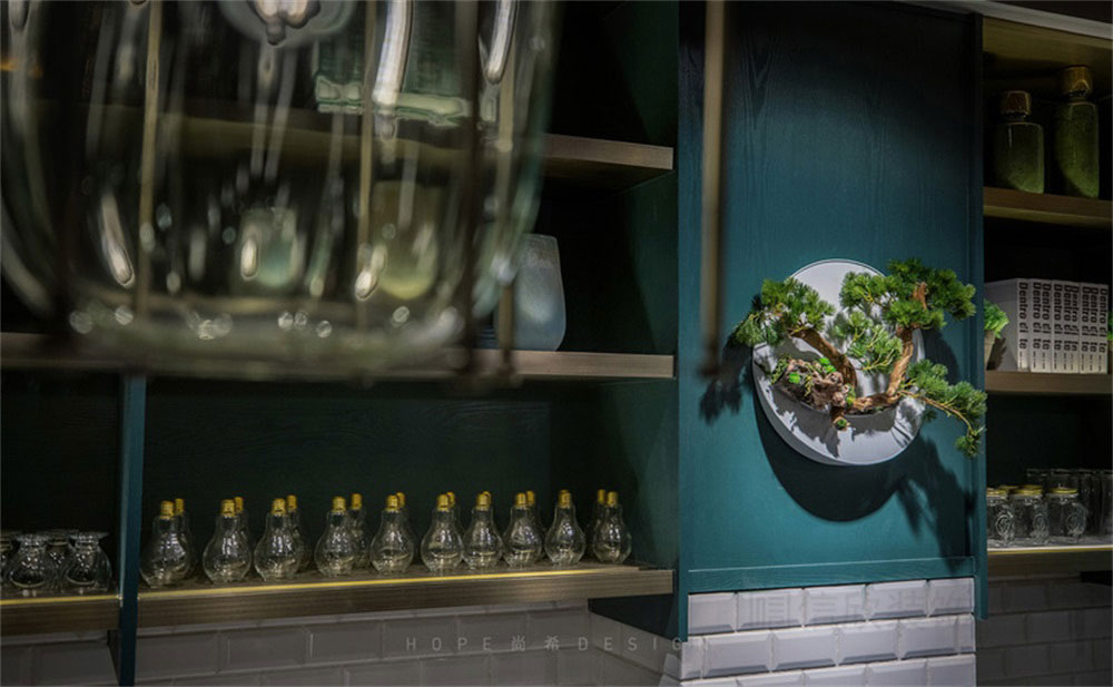 深圳鹽田混搭風美食廣場裝修設計綠植裝飾 深圳鹽田混搭風美食廣場裝修設計綠植裝飾