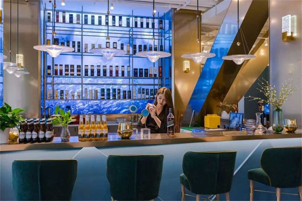 深圳龍崗藍(lán)調(diào)輕奢風(fēng)格酒吧裝修設(shè)計(jì)工藝細(xì)節(jié) 深圳龍崗藍(lán)調(diào)輕奢風(fēng)格酒吧裝修設(shè)計(jì)工藝細(xì)節(jié)