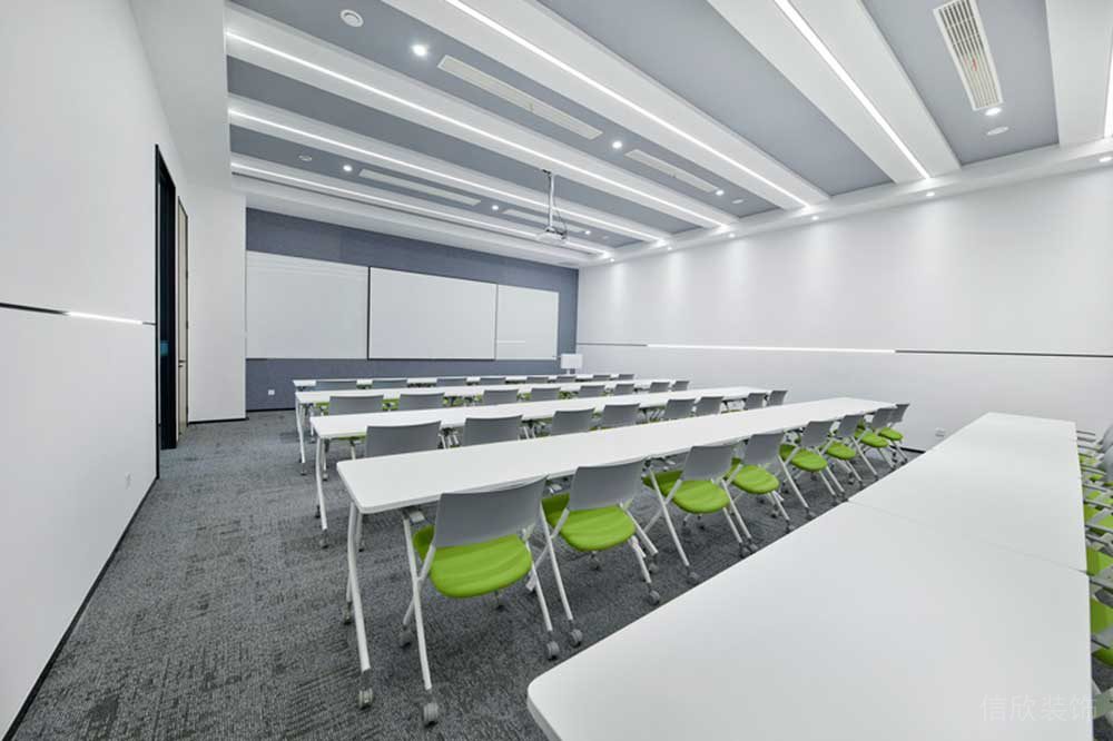 深圳市龍華區(qū)鴻榮源天俊現(xiàn)代簡約風(fēng)格辦公室裝修家具組合