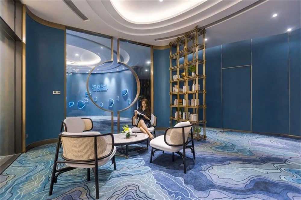 深圳龍崗藍(lán)調(diào)輕奢風(fēng)格酒吧裝修設(shè)計(jì)休息區(qū) 深圳龍崗藍(lán)調(diào)輕奢風(fēng)格酒吧裝修設(shè)計(jì)休息區(qū)