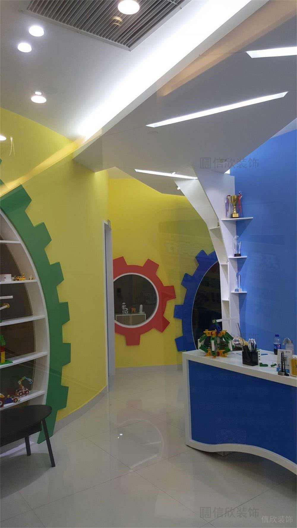 深圳市龍華區(qū)阿童木機(jī)器人培訓(xùn)龍華ico校區(qū)前臺(tái)