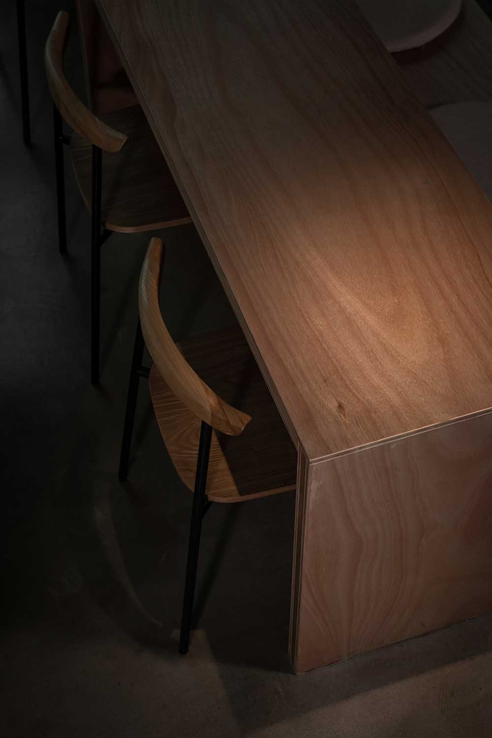 深圳國際影視文化城簡約風格辦公室裝修桌椅組合