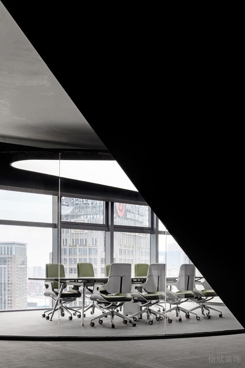 深圳福田卓越城現(xiàn)代風(fēng)格辦公室裝修設(shè)計(jì)采光效果 深圳福田卓越城現(xiàn)代風(fēng)格辦公室裝修設(shè)計(jì)采光效果
