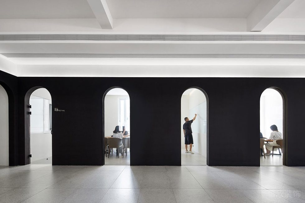 簡約風(fēng)格辦公場所案例過道設(shè)計(jì)裝修圖