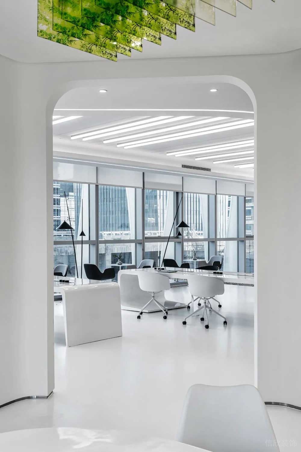 現(xiàn)代簡約風(fēng)辦公空間案例過廊設(shè)計(jì)裝修圖