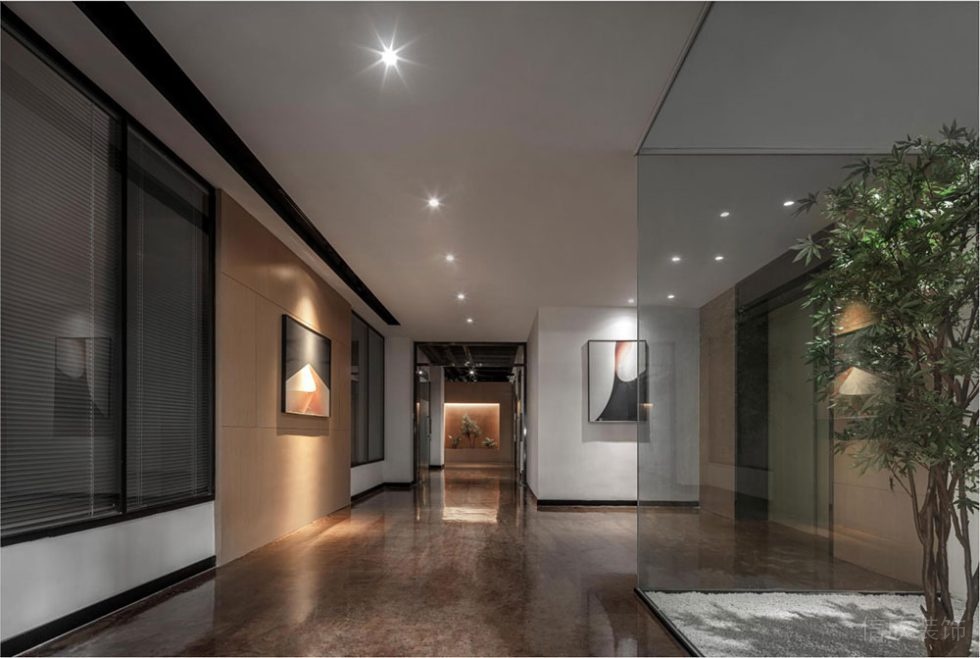 現(xiàn)代簡約風(fēng)格辦公場所案例過道空間設(shè)計(jì)裝修圖