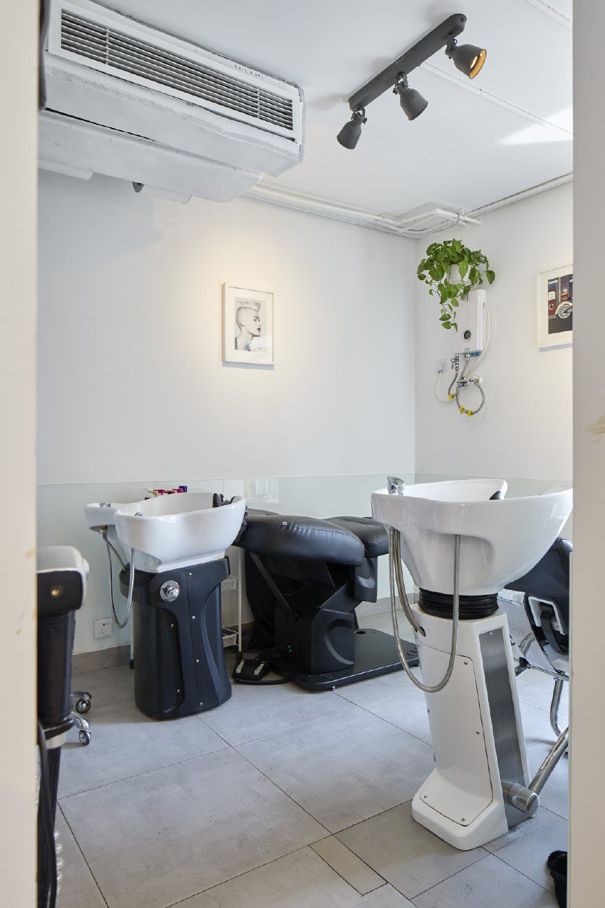 90平米北歐美發(fā)店洗頭區(qū)裝修設(shè)計(jì) 90平米北歐美發(fā)店洗頭區(qū)裝修設(shè)計(jì)