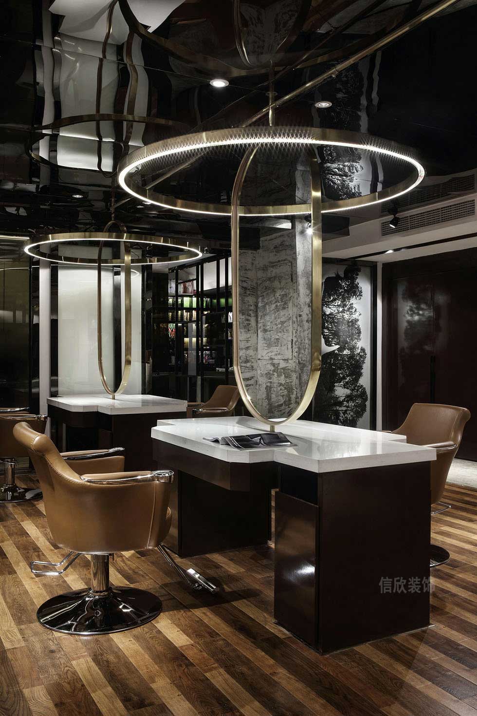 美發店剪頭區金色環形燈帶效果圖