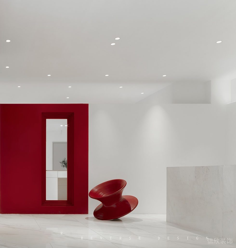 紅色環形墻體鏤空隔斷大理石前臺區域接待處辦公室效果裝修