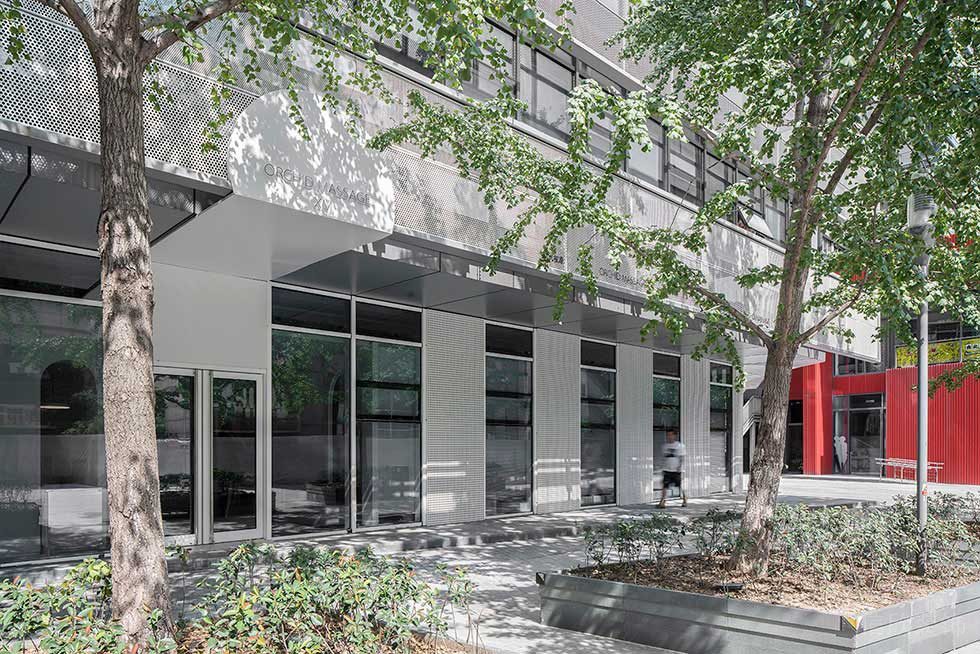 工作室戶外休息區(qū)外觀設(shè)計效果圖玻璃墻體效果