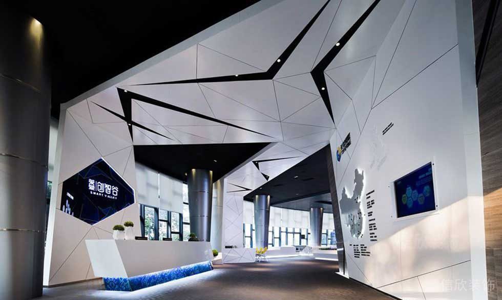 創(chuàng)智谷新型互聯(lián)網(wǎng)小型工作室裝修效果圖天花創(chuàng)意幾何天花吊頂拼接設計科技未來風