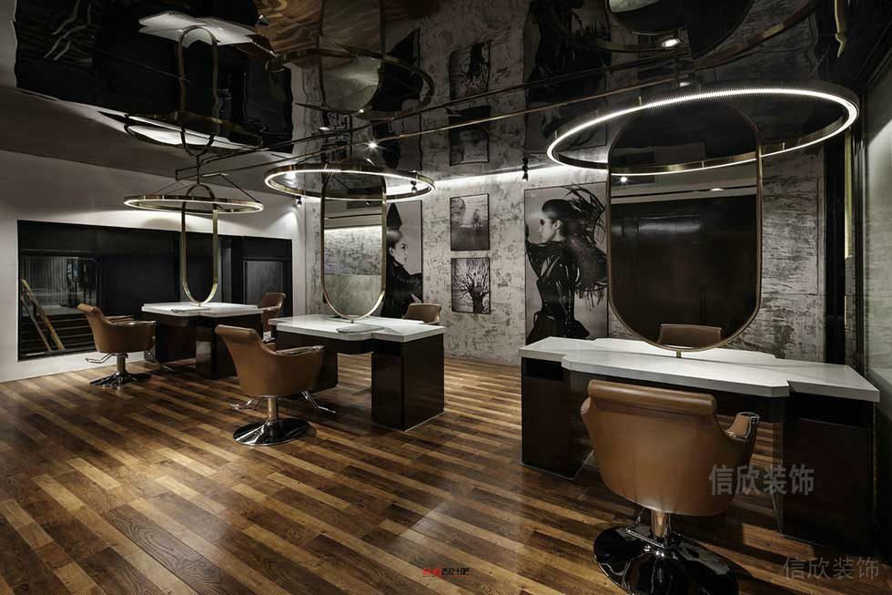 發(fā)廊復(fù)古店鋪定制發(fā)型設(shè)計木質(zhì)地板效果圖鏡面天花裝修圖