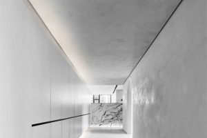 極簡(jiǎn)風(fēng)格寫字樓案例走廊裝修圖