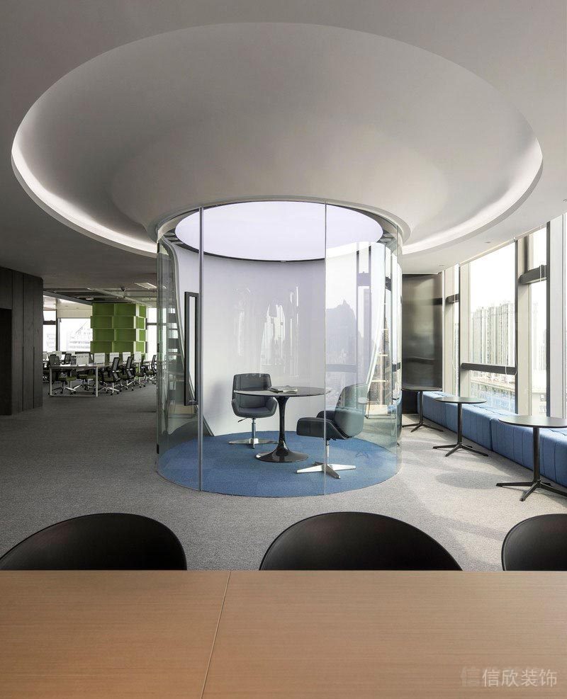 造型多變的世界金融中心公司辦公室裝修設(shè)計(jì)