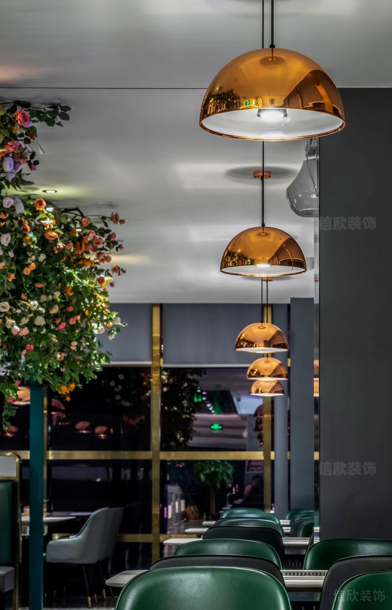 深圳福田自助餐廳裝修設(shè)計落地窗