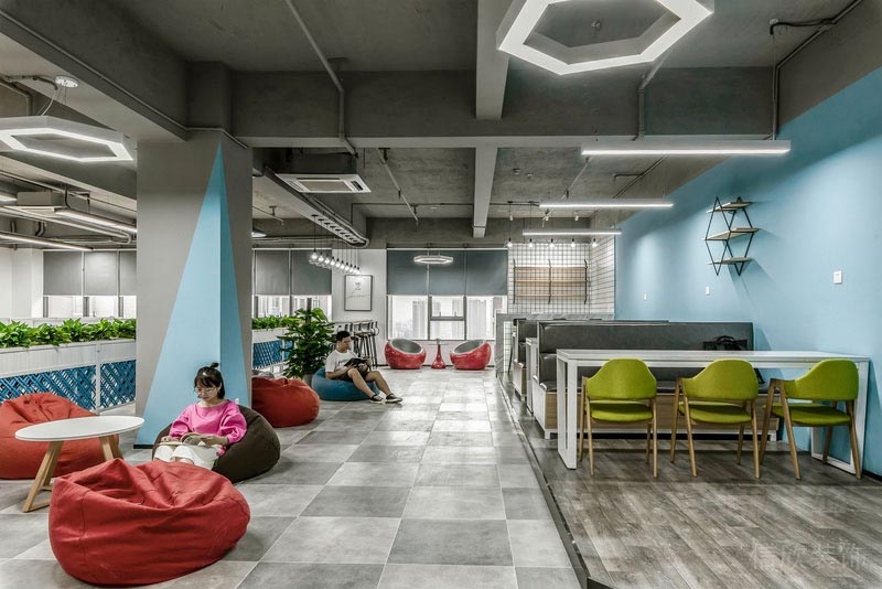 龍崗網(wǎng)絡(luò)公司辦公室休息區(qū)裝修