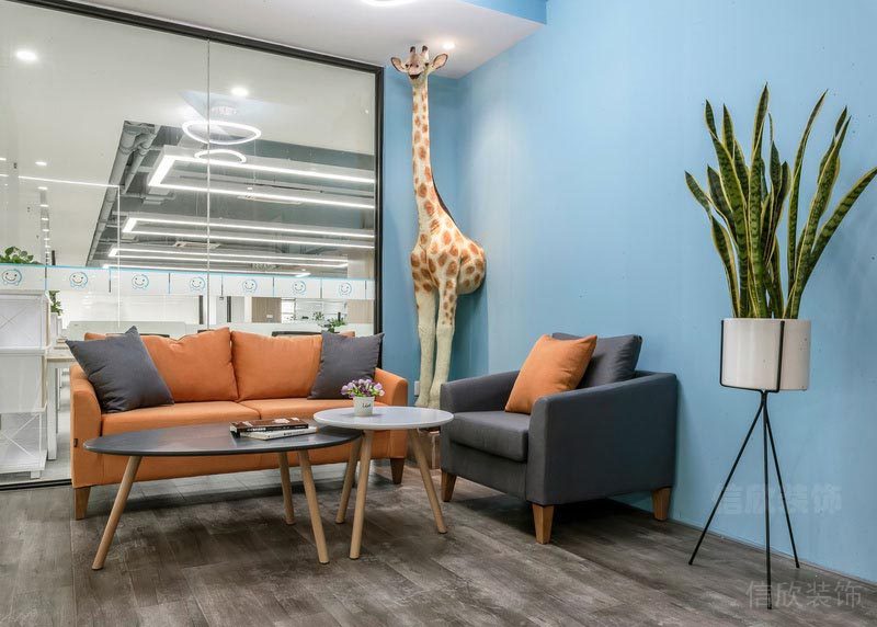 龍崗網(wǎng)絡(luò)公司辦公室會(huì)客區(qū)局部裝修