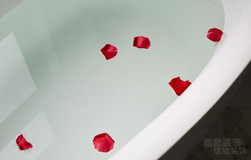 深圳市羅湖區(qū)德弘天下華府浴缸
