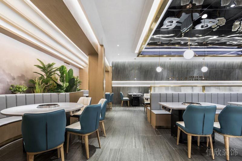 餐飲店大廳藍色餐椅效果圖